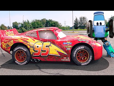 Lightning McQueen TRANSFORMERS in Real Life on Road cars PIXAR