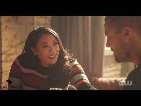 The Flash: Iris Kisses Barry (Oliver Queen)