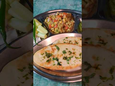 Chole Kulche Recipe | Delhi Famous Street Food | Matar Kulcha Recipe #shorts #streetfood #recipe