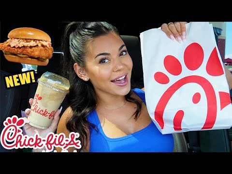 Trying Chick-fil-A's New Menu: Pimento Cheese Chicken Sandwich & Banana Pudding Drinks!