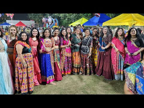 Ladies Garba dance performance on Navratri 2024 in society | best time of year #garbadance #ladies