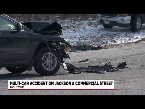 Multi-car accident on Jackson and Commercial Street