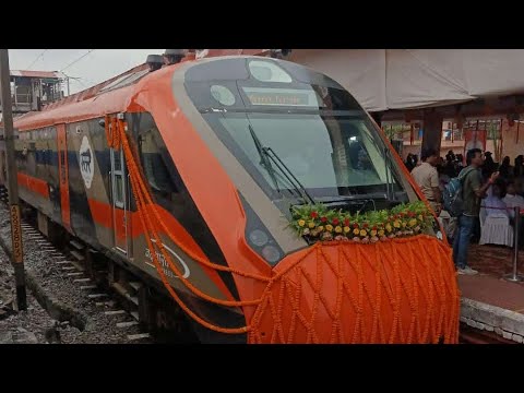 Howrah to Gaya vande Bharat train 🚂#trending #indianrailways #viralvideo