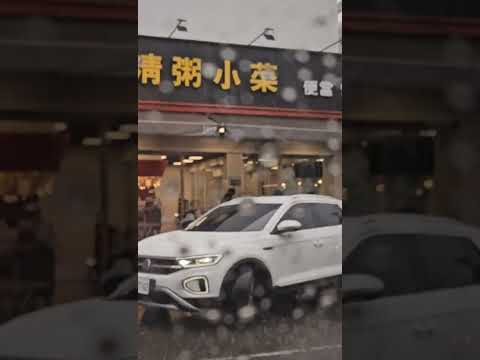 雨中即景，台中市太平往（華納影城）的方向 2024-4-24 this is Taiwan 🇹🇼