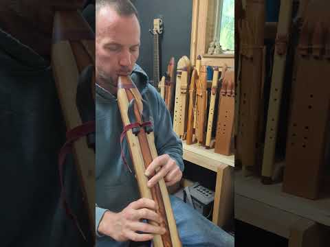 E minor alternating drone flute.