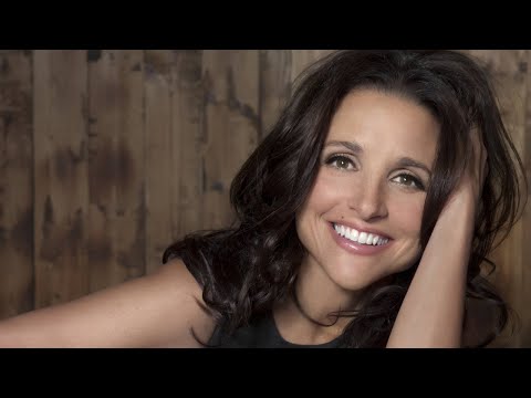 SEXY JULIA LOUIS-DREYFUS PHOTOS: Pantyhose, Stockings, Tights,Heels, Mini Skirt,MiniDress