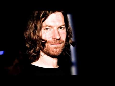 AFX (Aphex Twin) - Flutternozzle