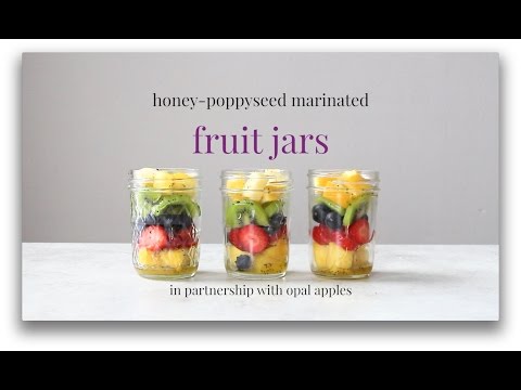 How to Make Honey Poppyseed Marinated Fruit Jars