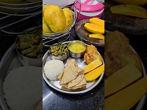 Dinner preparations #gharkakhana #shortsviral #youtubeshorts #thali #vegthali #dinnertime #food