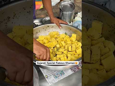 Gujarati’s Famous Khaman #streetfood #khaman #indianfood #viralvideo #trending #shorts #gujju