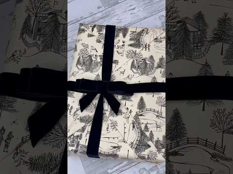 How to gift wrap a MacBook #giftwrapping #wrappinggifts