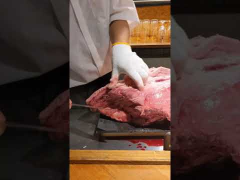 大阪 伊丹の名店へ。焼肉 八七〇(はなれ)塊肉の解体ショー#shorts