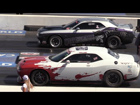 Dodge Challenger Hellcat drag racing