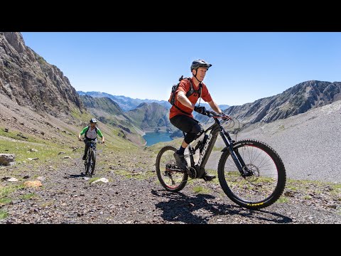 Crossing the Pyrenees Alpine on a GASGAS E-Bike! / Spain into France