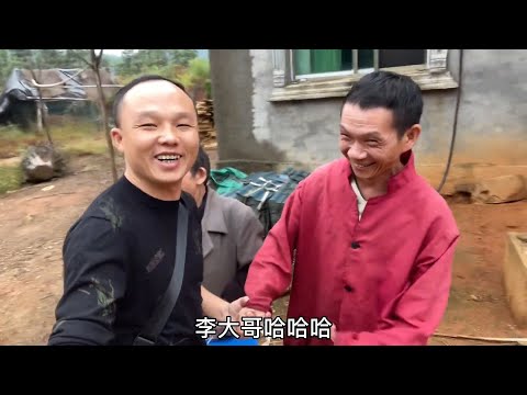 拜访火遍全网李二哥一家，眼镜哥说媒人来了，把李二哥乐坏了