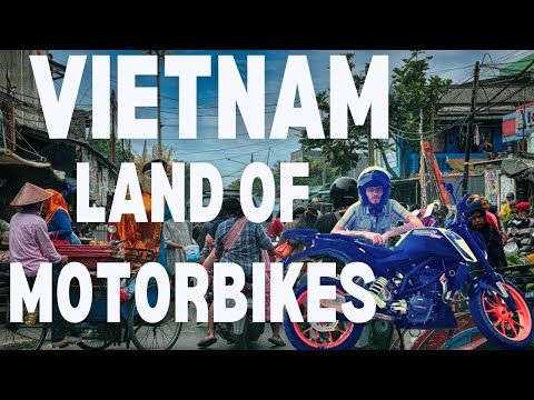 First Moto Vlog in Vietnam: Exploring the Land of Motorbikes! 🇻🇳 (S1E1)