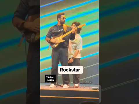 Ranbir Kapoor the animal singing in live concert🎙🎶#ranbirkapoor #animalmovie#rashmikamandanna