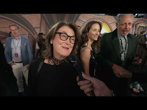 Wicked LA Dorothy Chandler Pavilion Premiere - itw Frances Hannon (Official video)