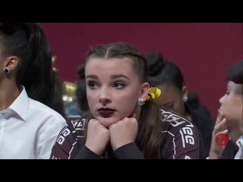 Dance Moms - Awards (S6,E29)