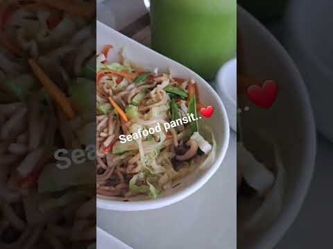 SEAFOOD PANSIT YOU LIKE IT? YUMMY AND TASTY I SPECIAL MEAL #share #viral #amazing #pansit #lunch