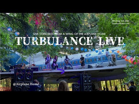 日本から飛行機の家（Airplane Home）のTubulence Liveに行く方法