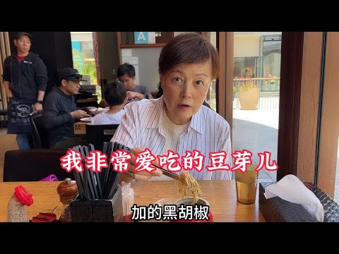 努力的享受生活！朋友们，你们在家也和我一样的做家务吗？