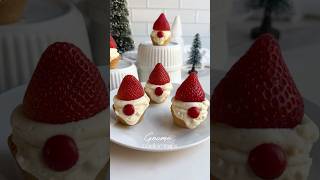 Gnome Cookie Cups - Fun and Delicious Christmas Dessert #christmastreat #christmasdesserts #yummy