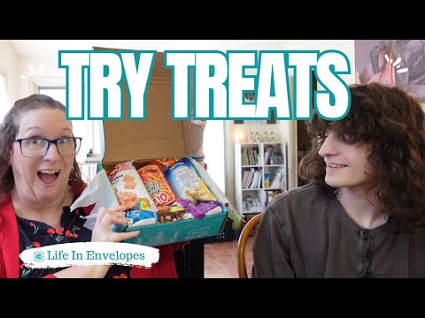 TryTreats Monthly Box / Unboxing and Tasting  /  www.TryTreats.com/subscribe / #TryTreats @TryTreats