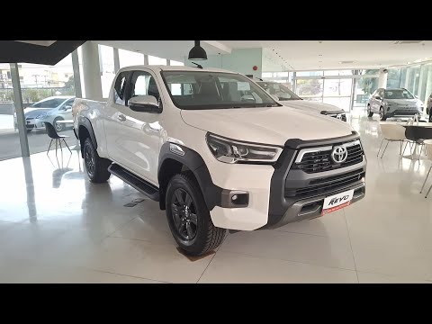 รุ่นนี้คุ้มเกินต้าน พาชม 2024 Toyota Hilux Revo PreRunner C-Cab 2x4 2.4 Mid MT สีขาว 8.32ส.