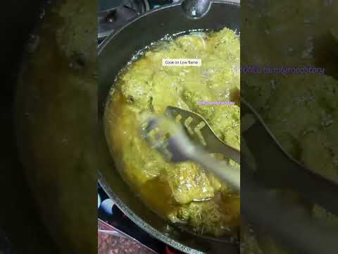 Hariyali Chicken  #hariyalichicken - Green Masala #chicken #gravy  #chickencurry #shorts #kabab