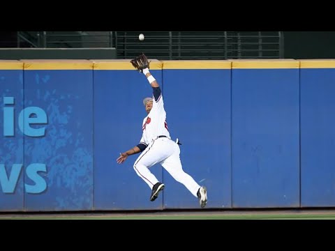 Carlos Alfaro León - ANDRUW JONES; LO MÁS BRILLANTE EN EL JARDÍN CENTRAL