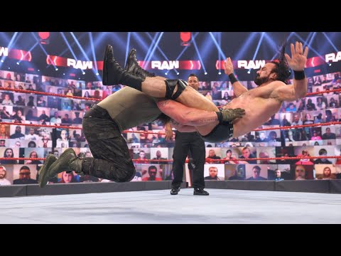 WWE: Powerbomb (Kneeling & Falling)