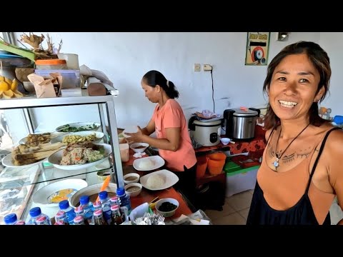 【バリ島ワルン情報 / 154】スカワティ地区カジキマグロの生ラワールのお店『Warung Bu Devi Lawar Marlin』