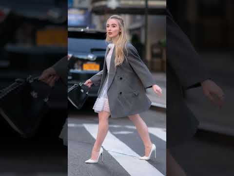 Sabrina Carpenter Street Fashion | Celebrity Style #celebrityinspiration