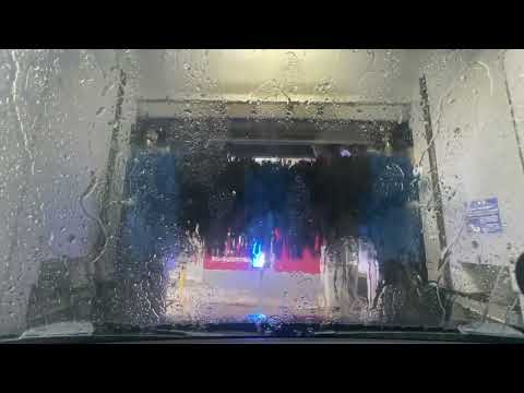 エムケー精工洗車機：Enejet Wash（車内から撮影）