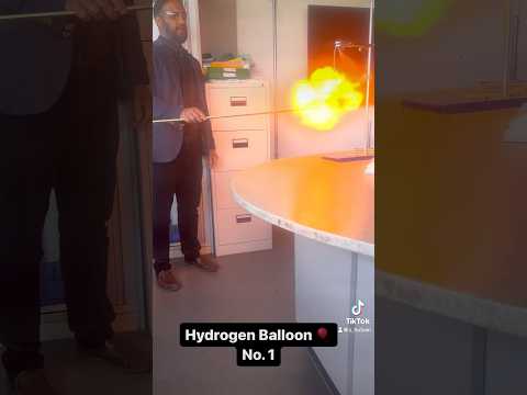 Hydrogen Balloon Bang 💥 🎈 #chemistry #teacher #science #schoollife #students #classroom #hydrogen