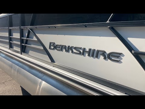 Berkshire Pontoons - LE, CTS, & STS Series Walk-Through