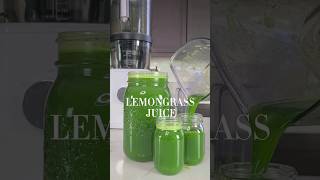 Amazing green juice recipe! Helps to relieve pain and bloating #juicerecipe #juicing #greenjuice