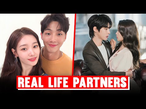 Family By Choice Cast: Real Age & Life Partners