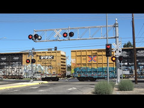 M&ET 2003 West | McClure Rd. Railroad Crossing, Modesto CA | Almost Missed