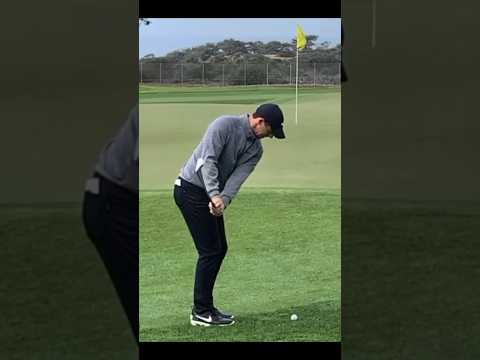 テイクバックでフェースをシャットにを上げるマキロイのアプローチショット#ゴルフ #ゴルフスイング #golf #golfswing