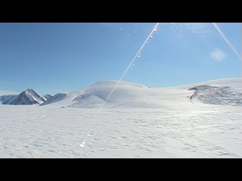 Panoramic view of the Norman glacier - Penny Icecap 2009 expedition