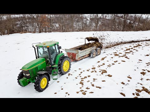 Pole Shed Cleaning - John Deere 7600 & JCB Teleskid 3TS-8T