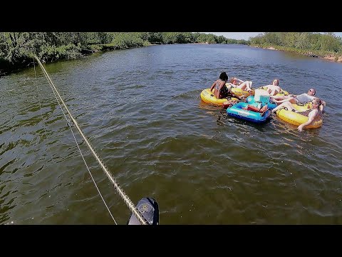 This Crowded River Is LOADED WITH FISH!! (Fishing around jet skis and tubes)