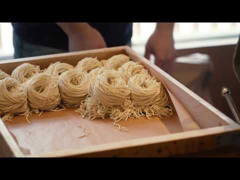 How Marutama Makes Their Ramen (BEST ramen in Vancouver!) |  Vancouver Food 2019