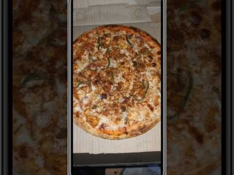 Sunday deal Extra large Pizza wo bhi Sirf Rs.400 may Sirf or Sirf tandoori Pizza par #shorts #pizza