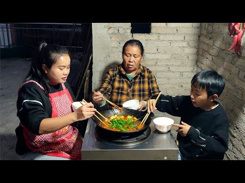 1只公鸡，1只母甲鱼，做一道“甲鱼焖鸡”，下饭过瘾【梅子美食】