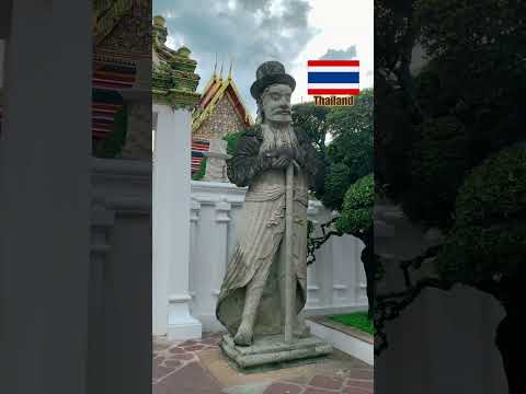 Which giant is scarier? Japan vs Thailand #japan #thailand #thailandvsglobe #giant #temple