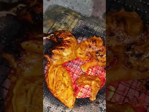 matir chulai BBQ , jbonto murkir shamne, মাটির চুলায় বারবিকিউ জীবন্ত মুরগীর সামনে।।।।।