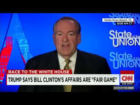 CNN News August 17 2015 Mike Huckabee hit Hillary Clinton